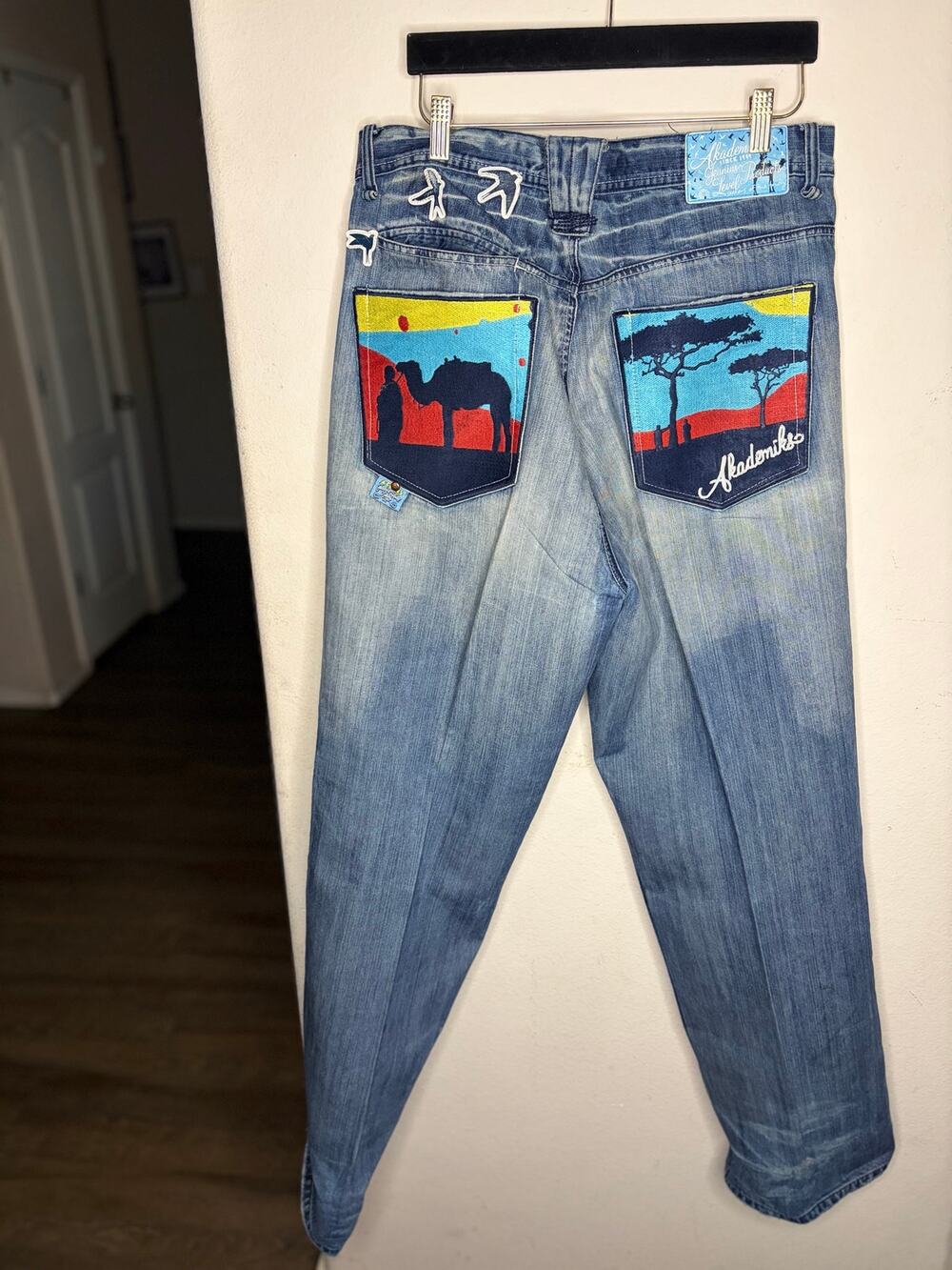 Akademiks Men’s Y2K Baggy Jeans 36 Embroidered Graphic Pockets Hip Hop Denim